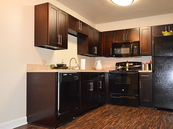 5th image of 14417 Hellenic Dr #M-205