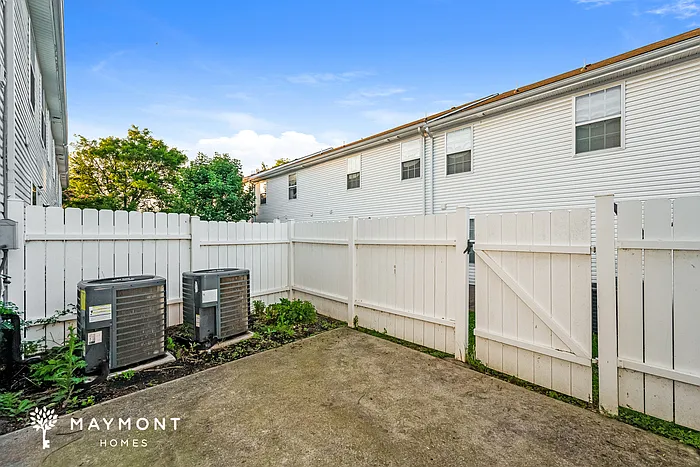 410 Wichita Dr — Photo 15