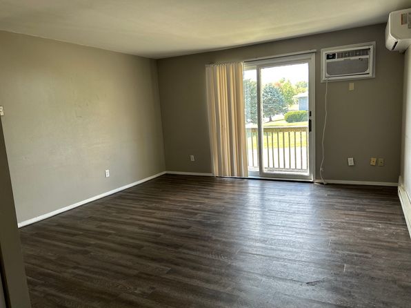 640 Fox Knoll Dr APT 8
