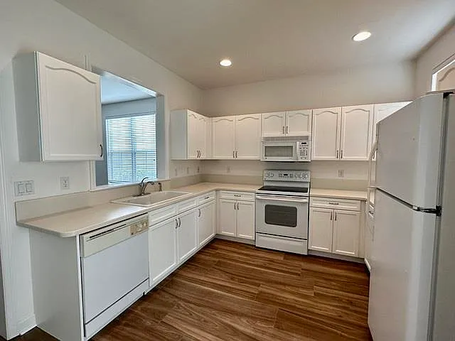 4354 Grove Park Dr — Photo 8