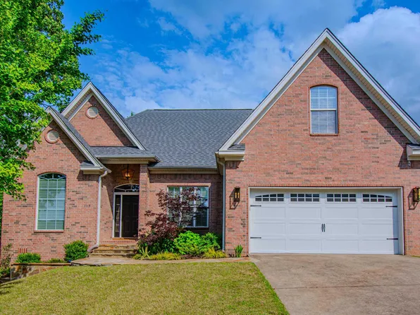 2815 Shadow Creek Dr, Little Rock, AR 72212