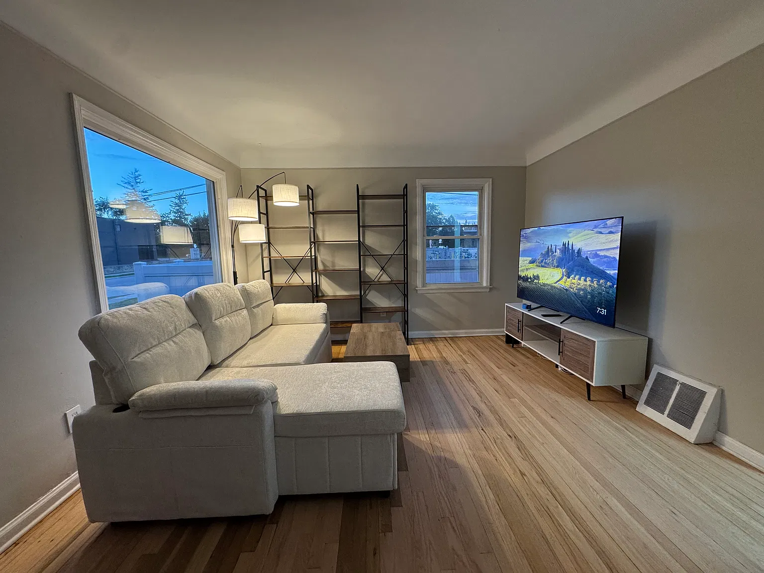 4 bed, 1650 sqft, $3,300 — Photo 2