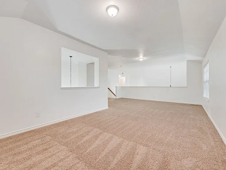 1816 Castle Creek Dr — Photo 21