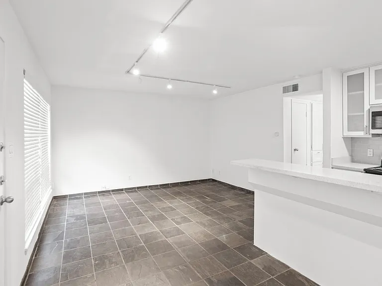 3602 Garrott St #16 — Photo 18