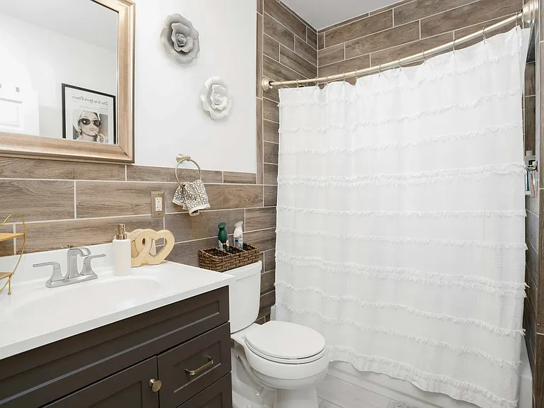 144 Overland Ave #2 — Photo 10