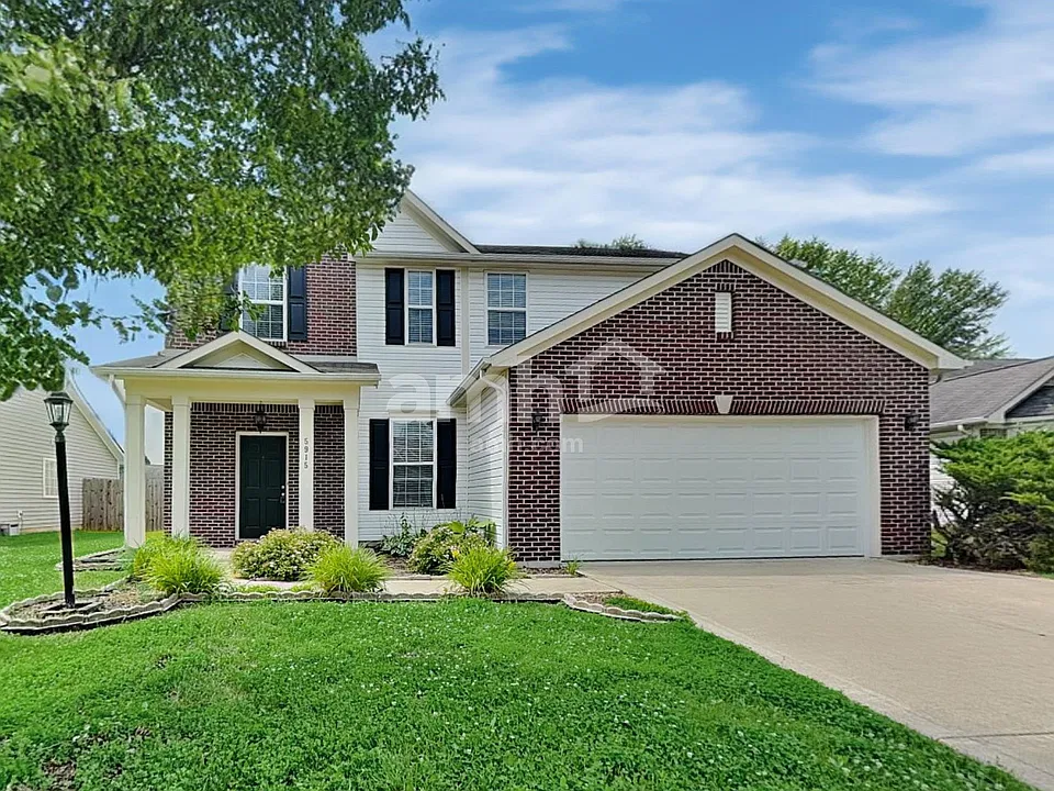 5915 Cabot Dr