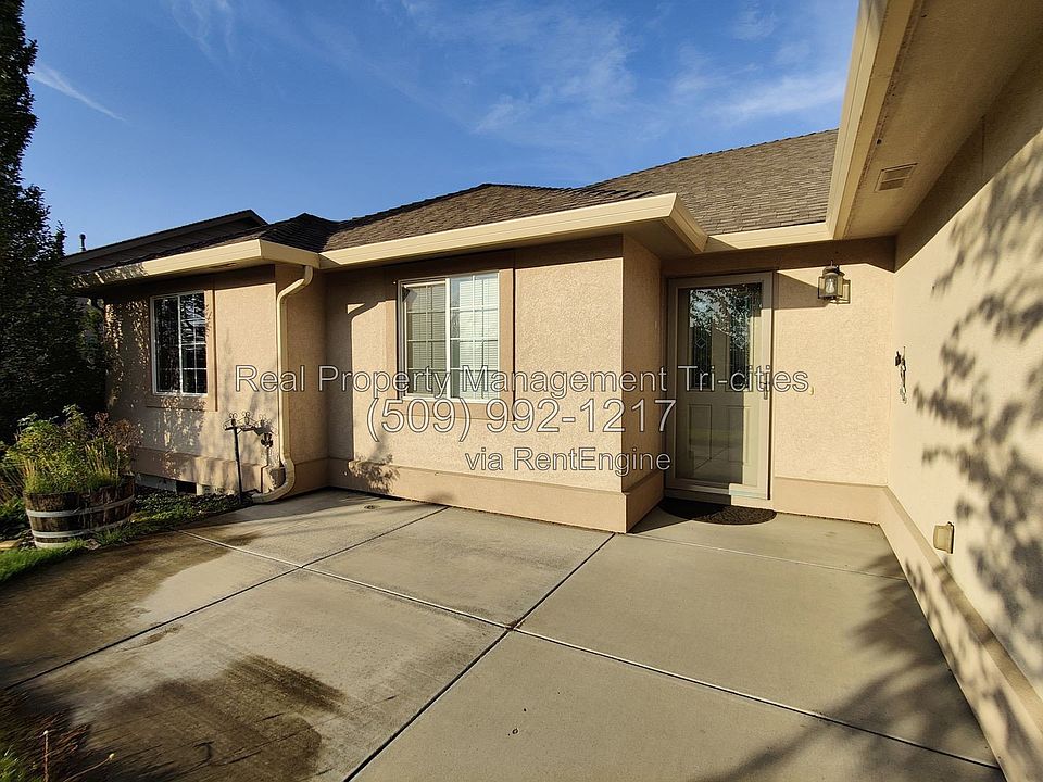 1st image of 2667 Torrey Pines Way