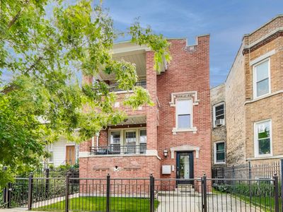 1639 W Farragut Ave, Chicago, IL, 60640