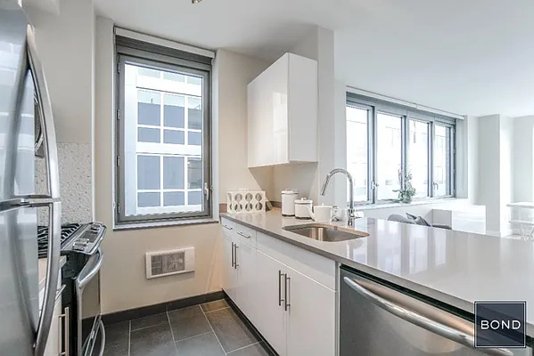 Rented by Bond New York | media 2