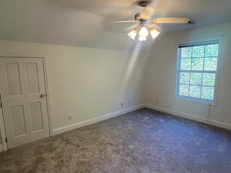 108 Bentwood Cir — Photo 9