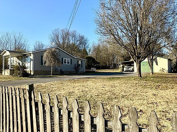 5th image of 220 Pedigo Rd