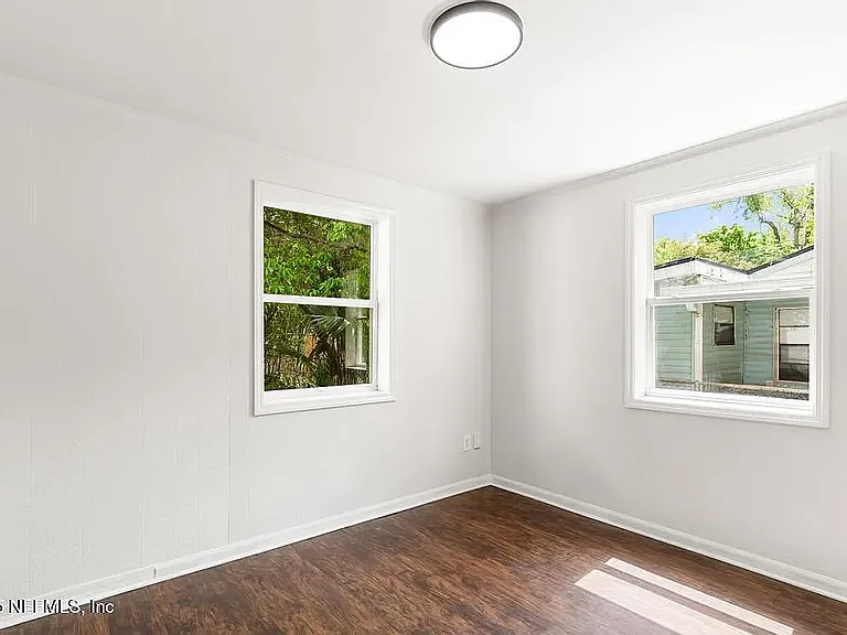 9035 Adams Ave — Photo 8