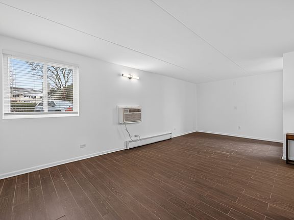 3rd image of 362 W Miner St APT 1A