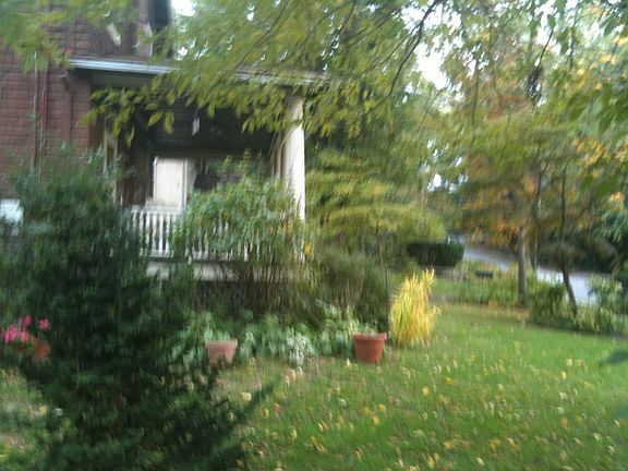 2nd image of 191 Clinton Ave