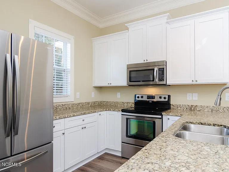 4954 Exton Park Loop — Photo 5