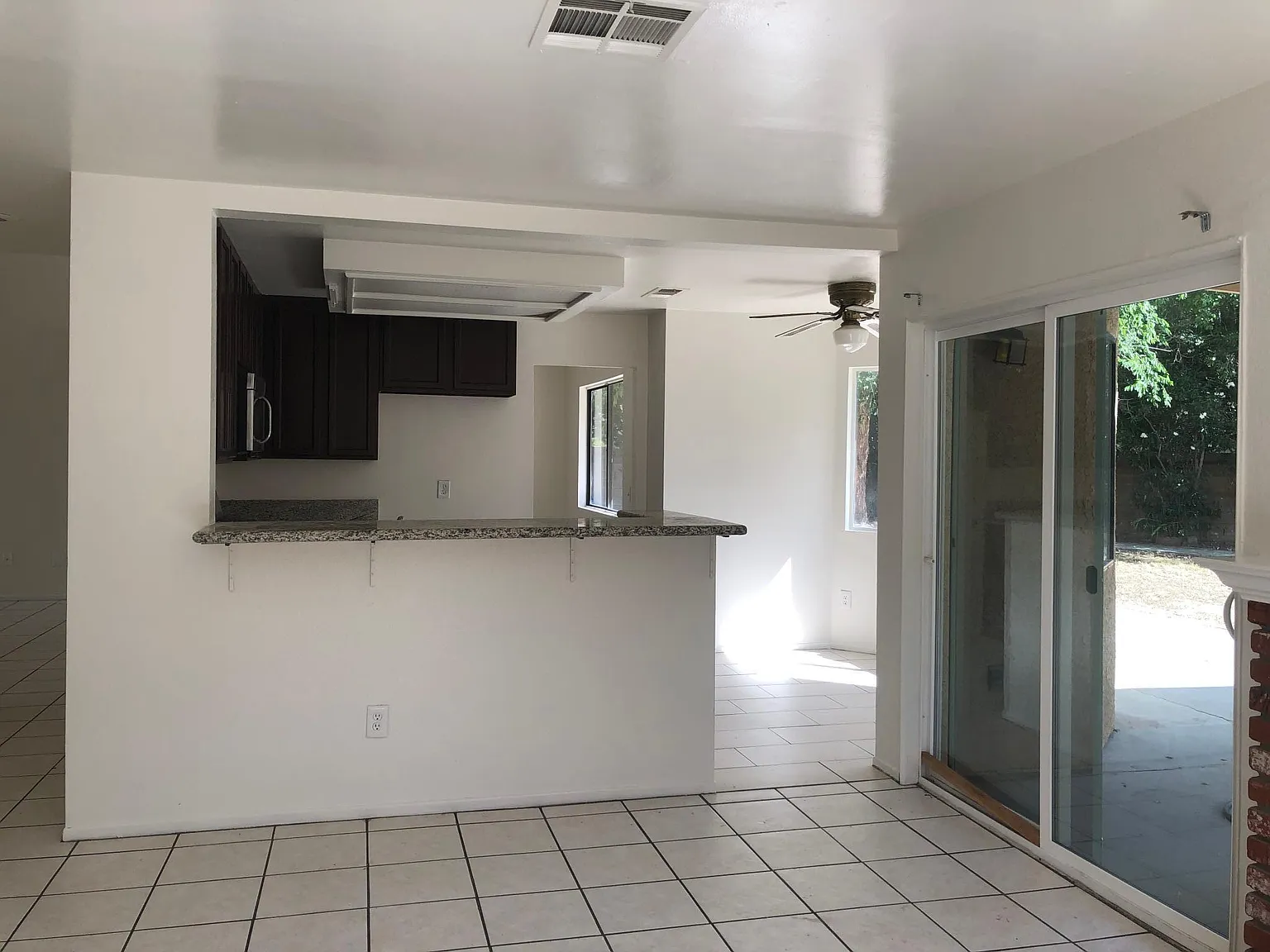 44811 Rock Island Dr — Photo 3