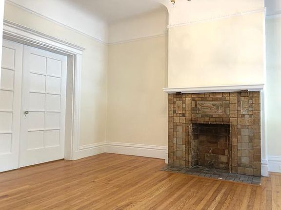 4th image of 649 Ashbury St