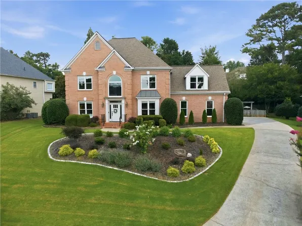 7155 Fawn Lake Dr, Alpharetta, GA 30005