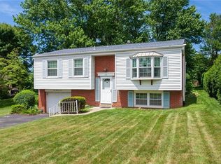 103 Henry Hudson Dr, Delmont, PA