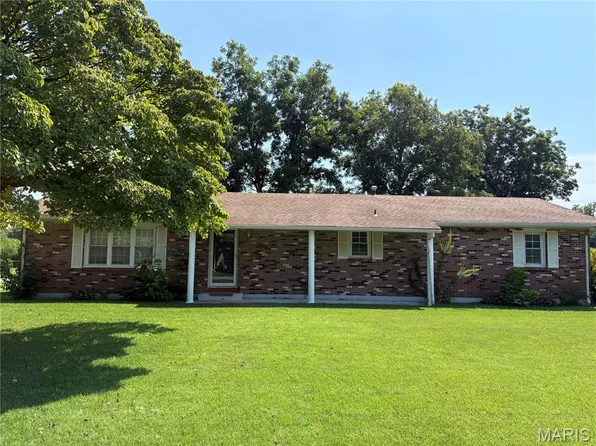 104 Phillips Ave, Oran, MO 63771