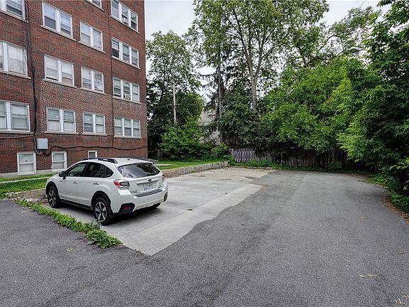 2nd image of 1226 Park Ave