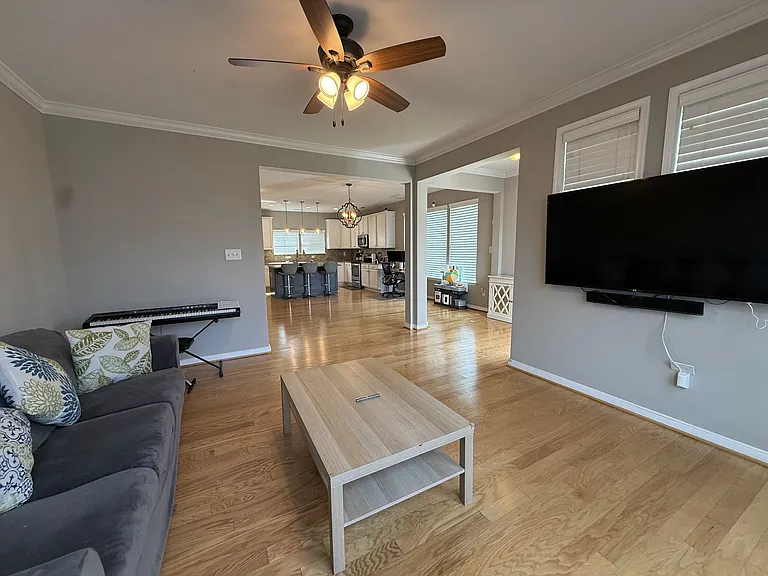 8049 Ellendale Dr #1 — Photo 4