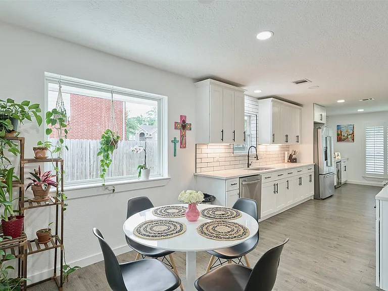 3607 Hickory Hill Ln — Photo 15