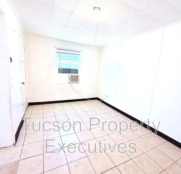 1435 E Benson Hwy #7 — Photo 5