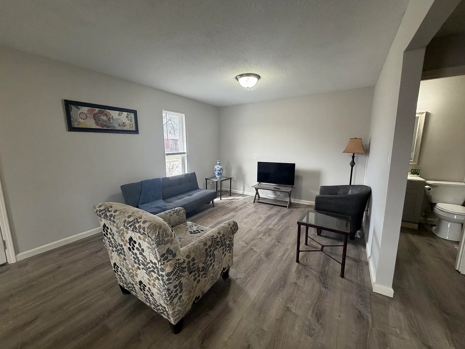 3 bed, 2.0 bath, 1456 sqft, $2,800 — Photo 3