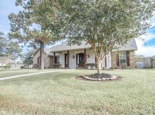 8365 Carrie Ln, Beaumont, TX 77713