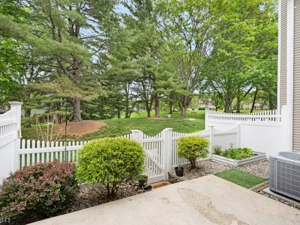 33 Crestmont Road, Bedminster Twp., NJ 07921
