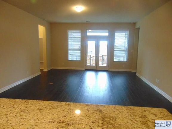4th image of 3118 Magnolia Mnr