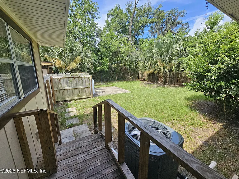 444 Alder St — Photo 12