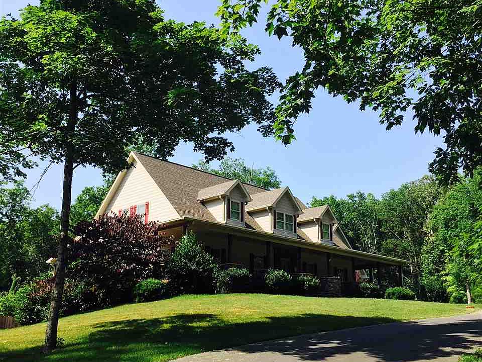 2nd image of 680 Laurel Bluff Rd SW