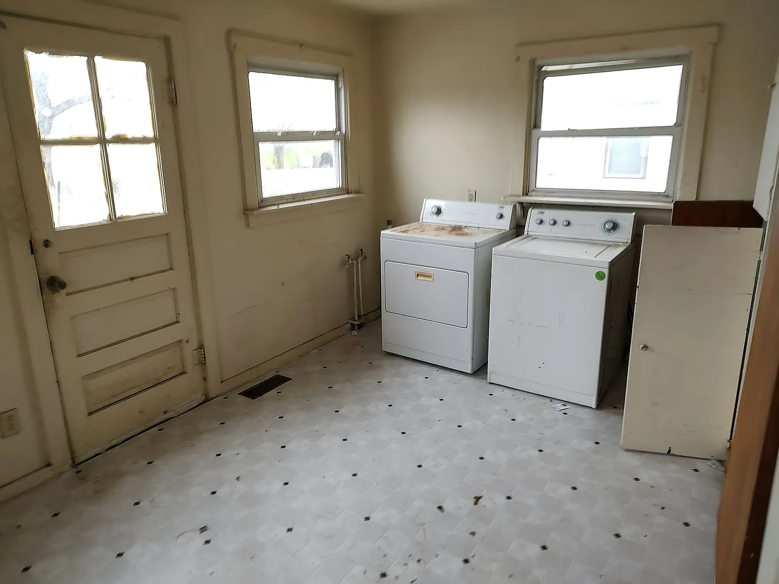 220 South Main Street — Photo 3