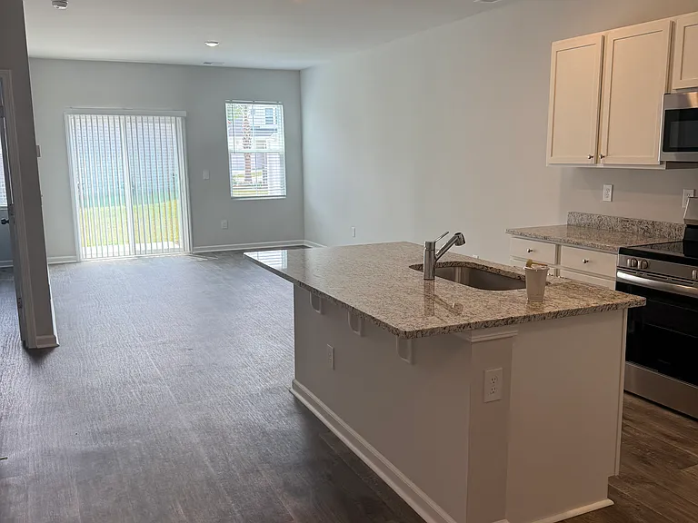 142 Talladega Dr — Photo 30