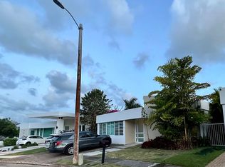 352 Calle Rey Carlos, Guaynabo, PR 00969