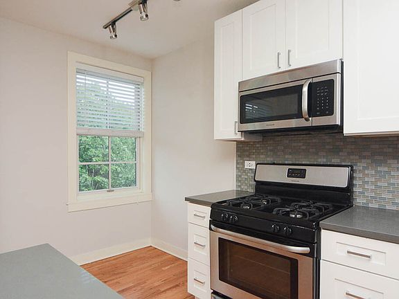 5th image of 2420 N Kedzie Blvd #D203