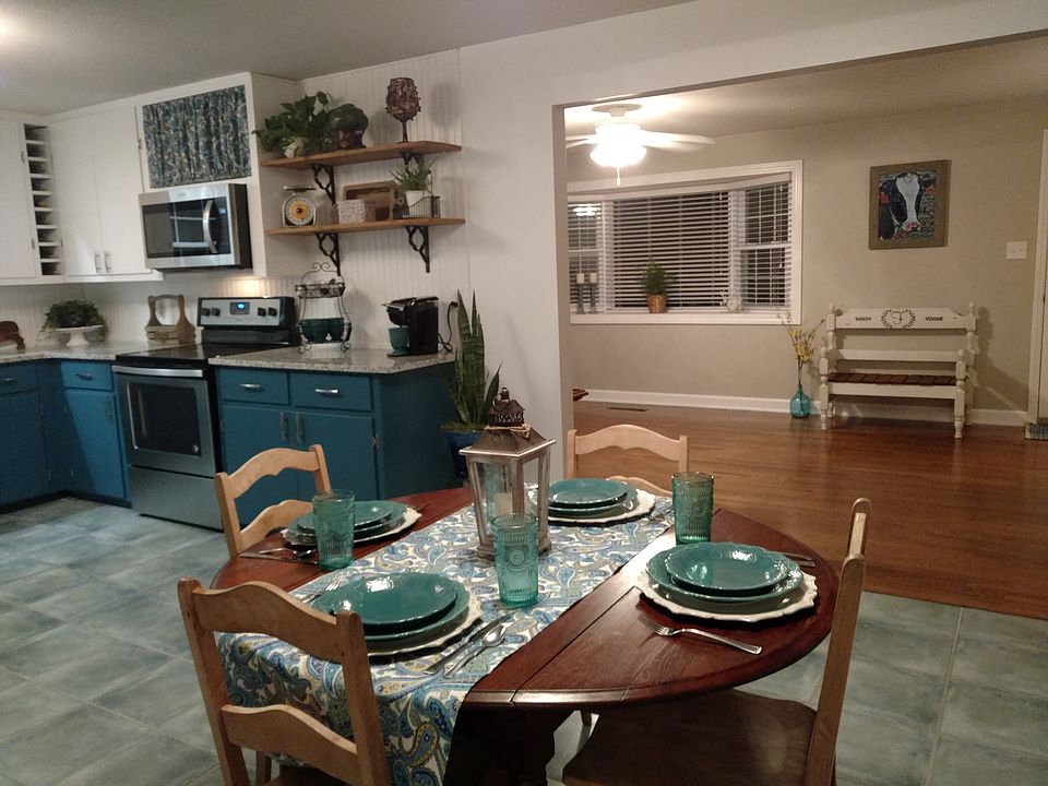 1st image of 3014 Lutz Blvd