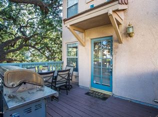 3321 Holly Grove St, Thousand Oaks, CA 91362