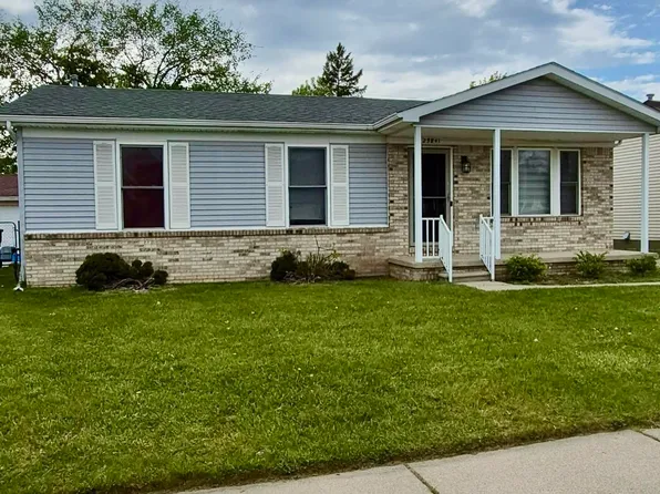 25841 Lehner Ct, Roseville, MI 48066