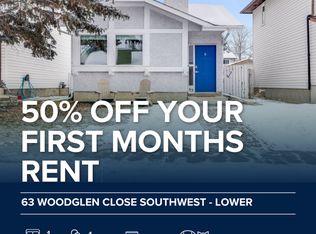 63 W Woodglen Clos SW, Calgary, AB T2W4M9