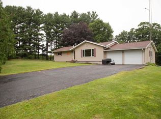 3226 Baker Rd, Platteville, WI 53818