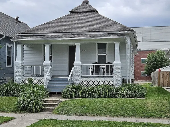 1027 Charleston St, Lincoln, NE 68508