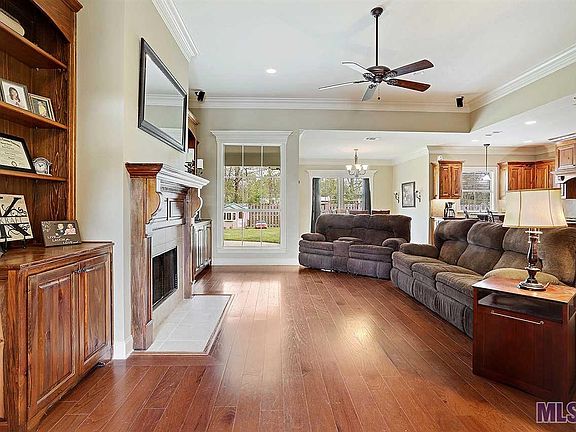4th image of 39412 Oceanview Ave