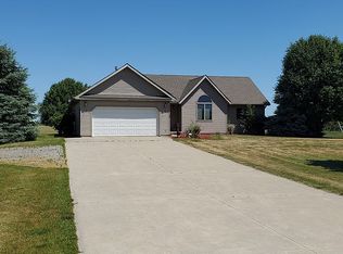 1163 Amelith Rd, Bay City, MI 48706