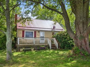 1294 Plymouth Rd, Ashtabula, OH 44004