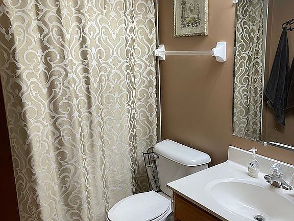 2nd image of 6975 Heritage Cir #2-1D