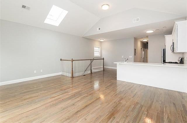 2nd image of 40 Pamrapo Ave #1