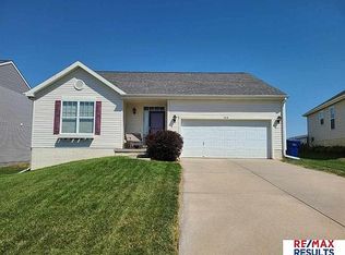 7619 N 106th St, Omaha, NE 68122